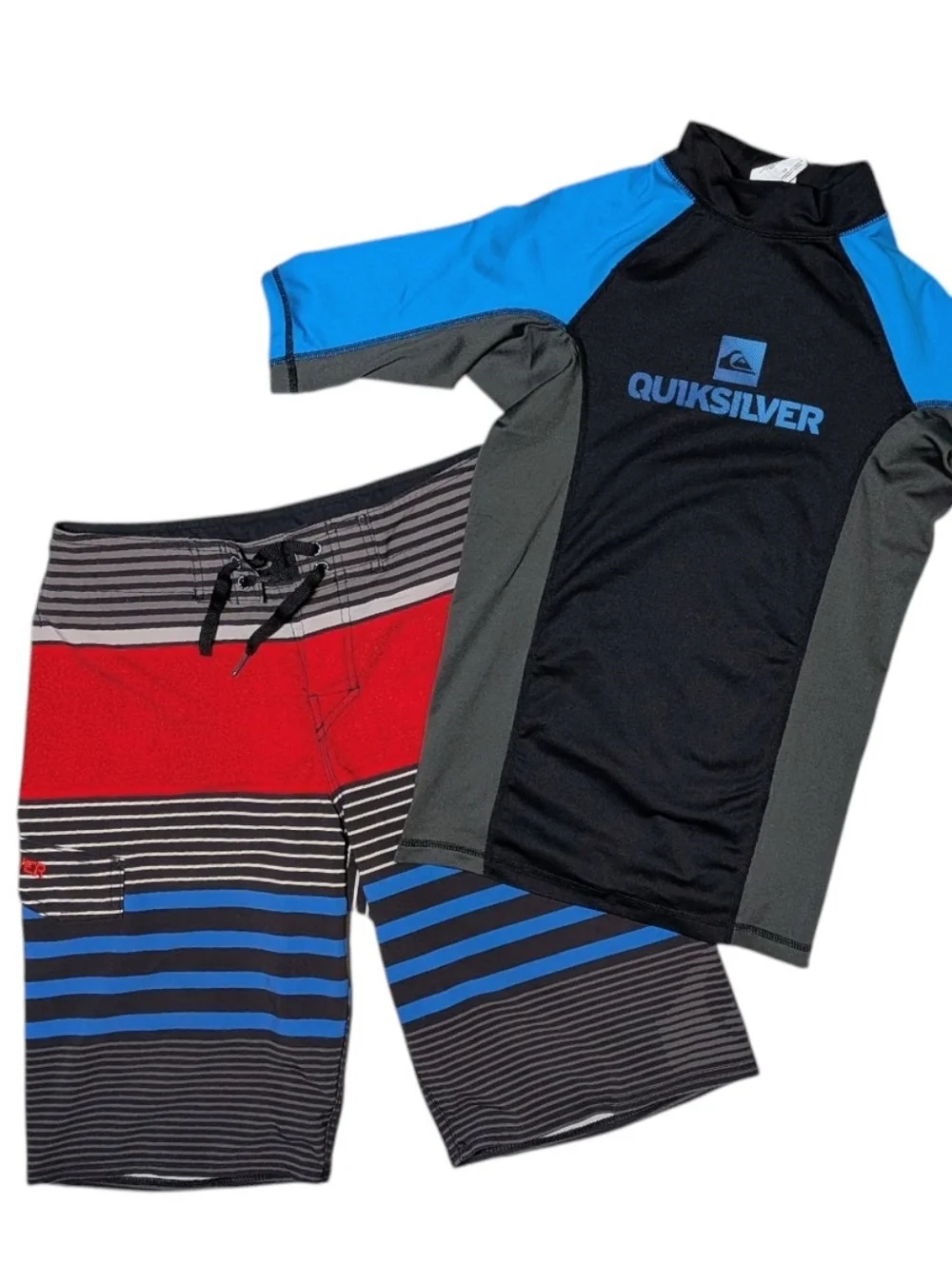 Quiksilver Rashguard + Boardshorts - Picture 1 of 11